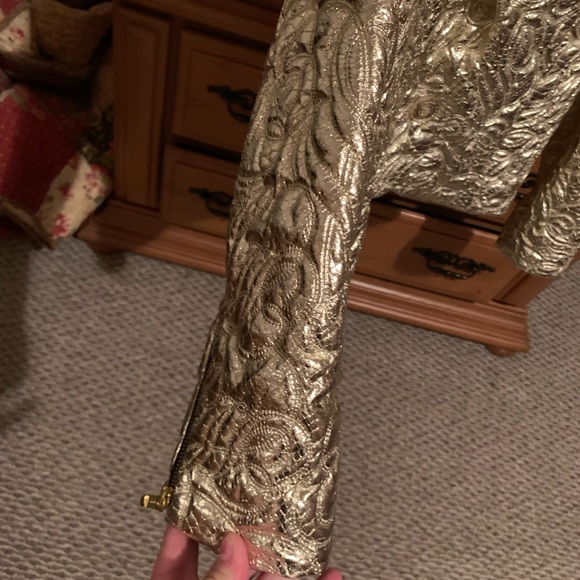 Michael Kors shilted gold baraque jacket - Picture 7 of 9